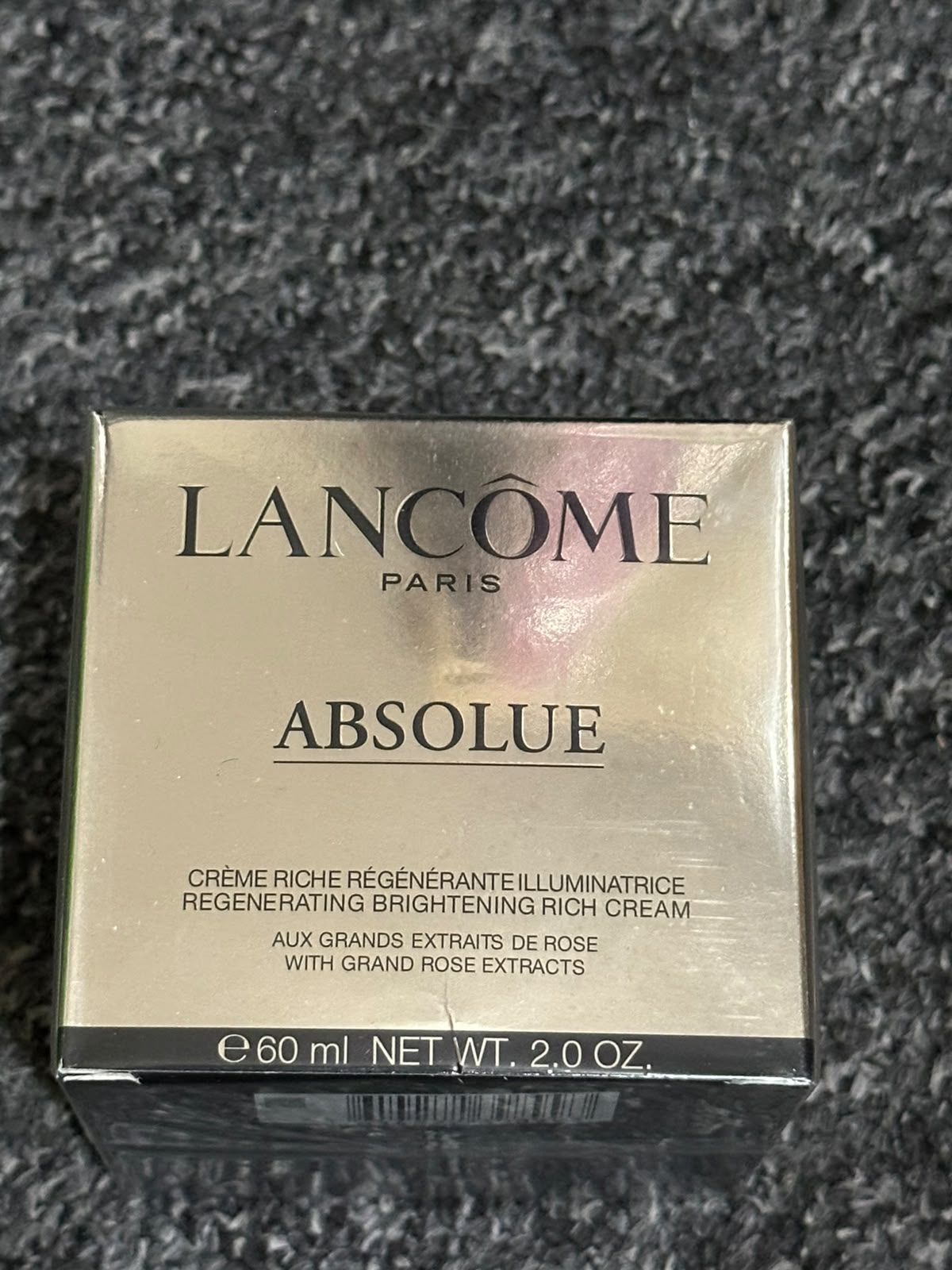 Lancome Absolue Available in Uk £14 & Usa 17$